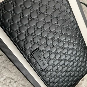 SOLD AUTHENTIC GUCCI Micro GG Guccissima Leather Crossbody Wallet/Bag